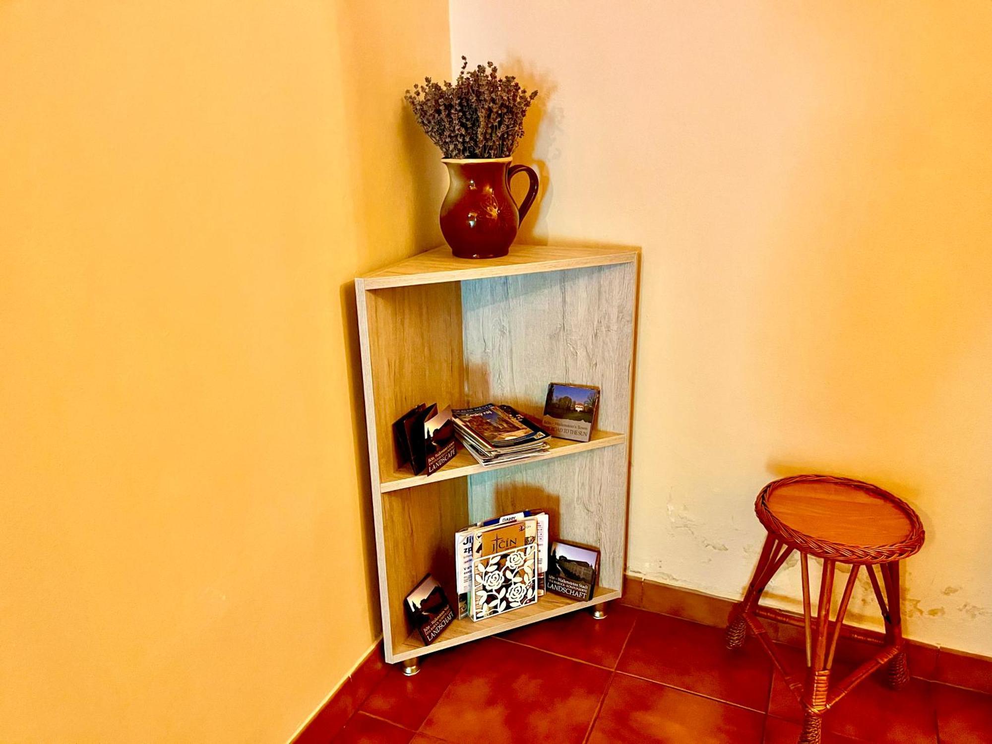 P&P Jicin Apartments - Soukrome 2-3 Luzkove Pokoje S Vlastni Kuchyni A Koupelnou Dış mekan fotoğraf