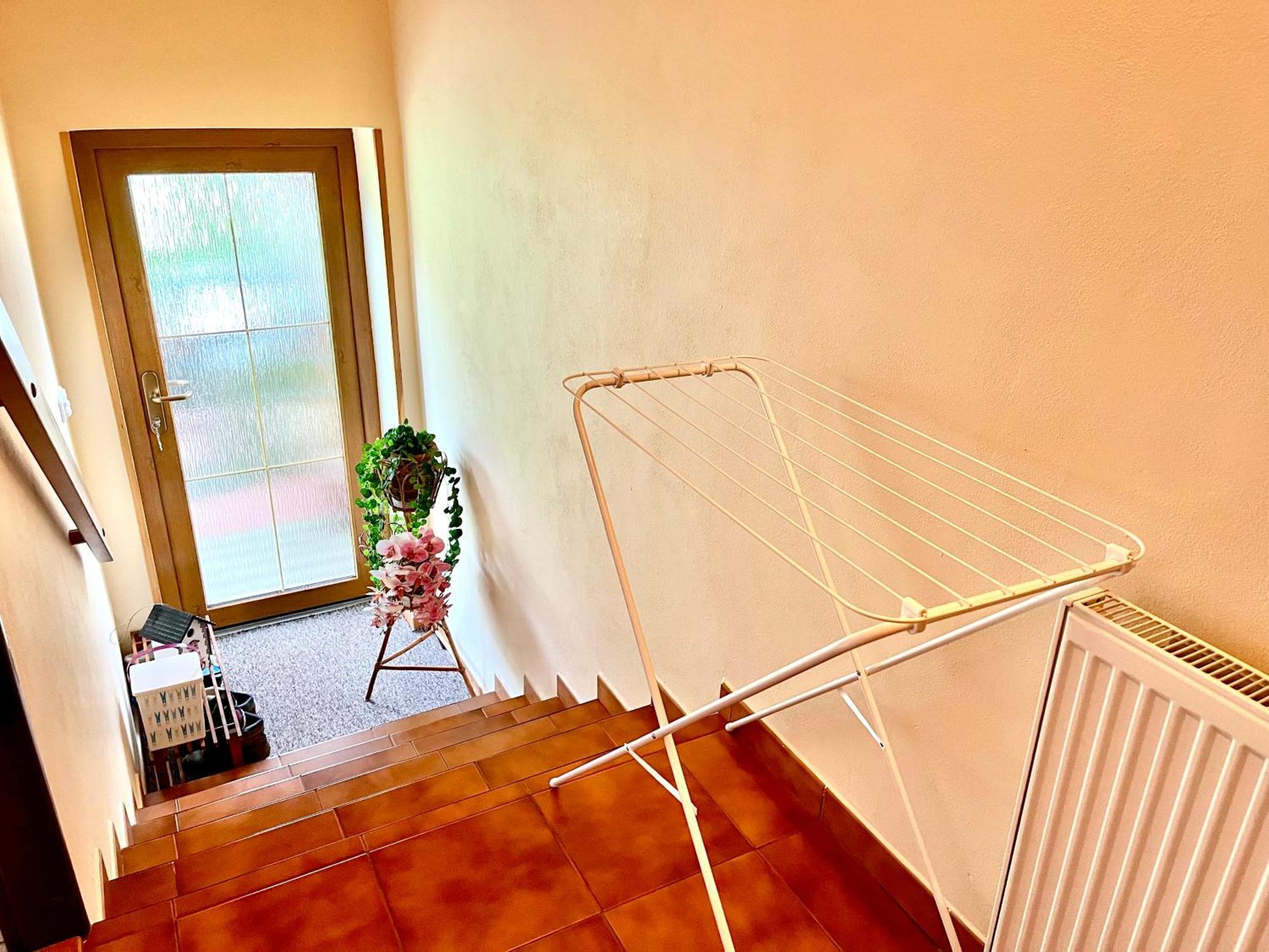 P&P Jicin Apartments - Soukrome 2-3 Luzkove Pokoje S Vlastni Kuchyni A Koupelnou Dış mekan fotoğraf