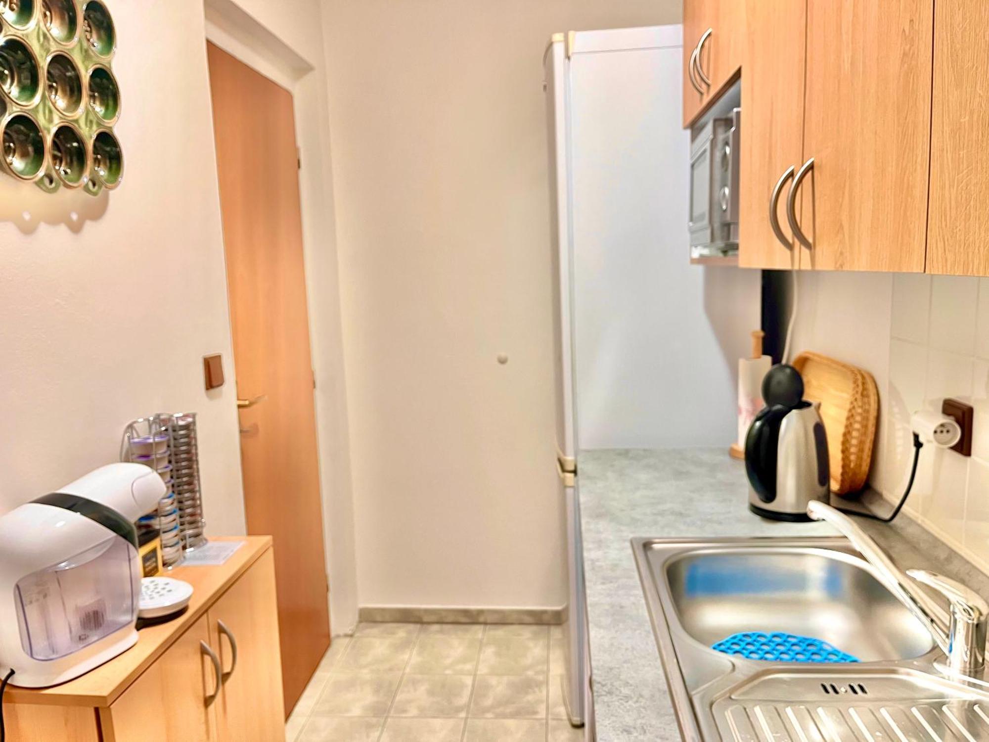 P&P Jicin Apartments - Soukrome 2-3 Luzkove Pokoje S Vlastni Kuchyni A Koupelnou Dış mekan fotoğraf